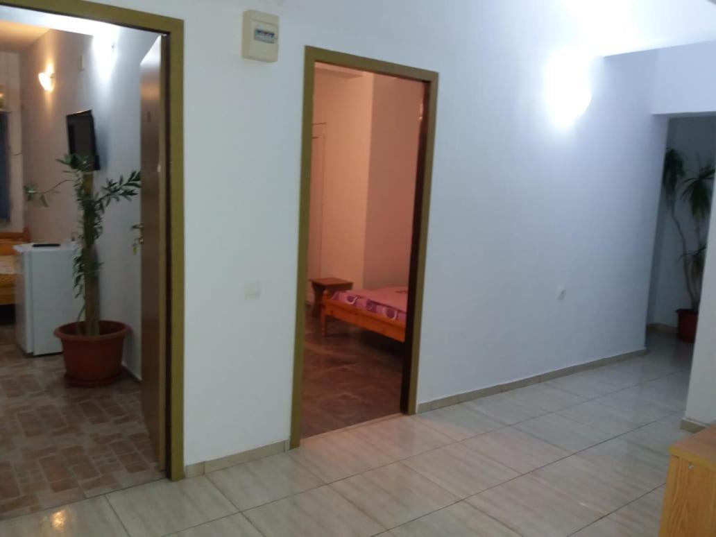 Cazare Eforie Nord, Plaja Acapulco, Garsoniere Four Studios, Bucatarie Comuna, Baie Proprie, Etaj 4, Fara Lift ภายนอก รูปภาพ
