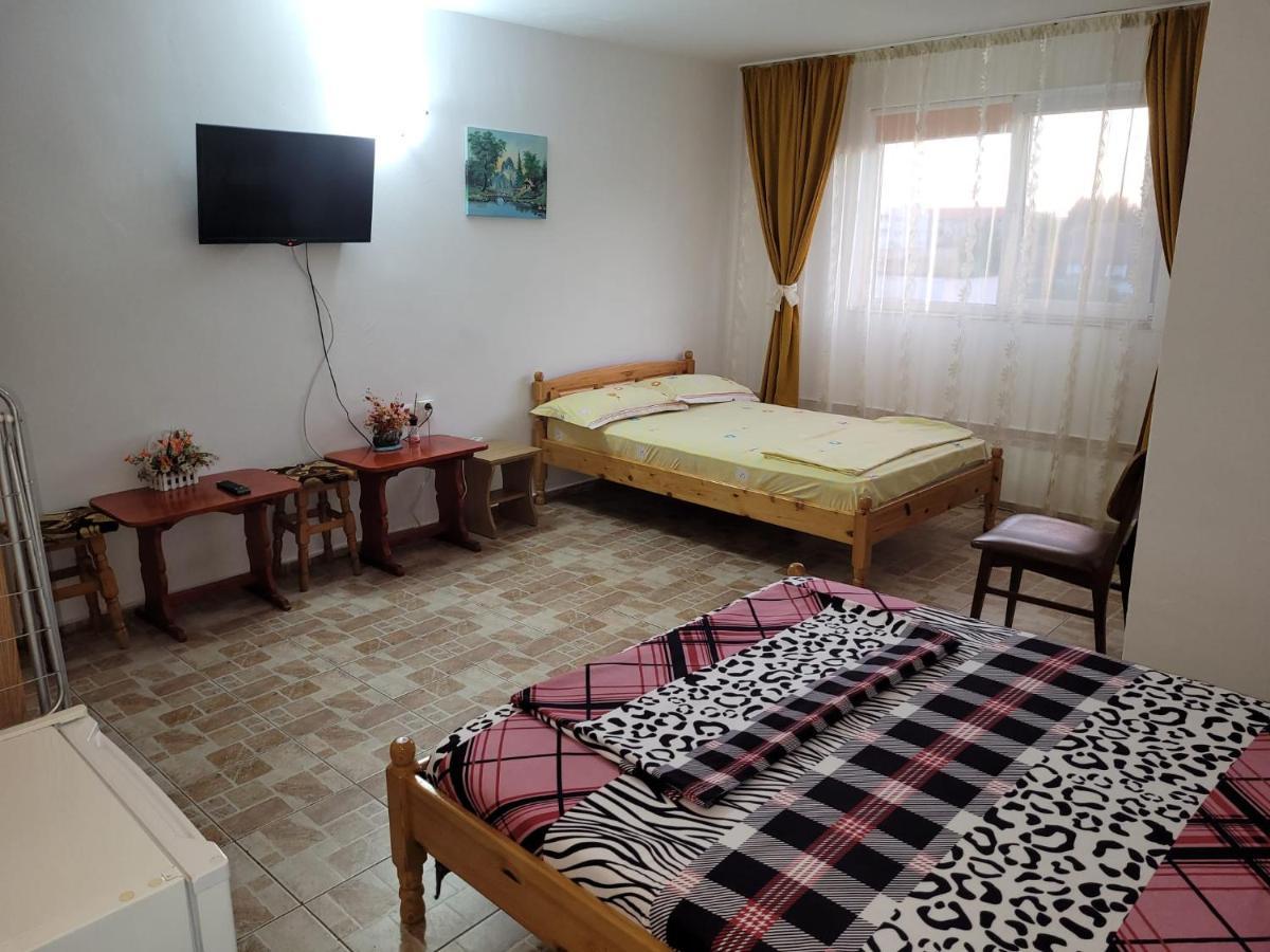Cazare Eforie Nord, Plaja Acapulco, Garsoniere Four Studios, Bucatarie Comuna, Baie Proprie, Etaj 4, Fara Lift ภายนอก รูปภาพ