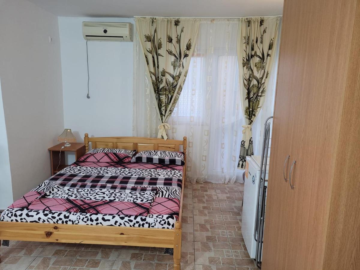 Cazare Eforie Nord, Plaja Acapulco, Garsoniere Four Studios, Bucatarie Comuna, Baie Proprie, Etaj 4, Fara Lift ภายนอก รูปภาพ